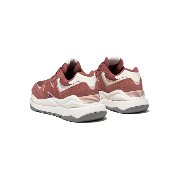 ▫️New Balance▫️Pink 57/40 - Picture 3 of 11